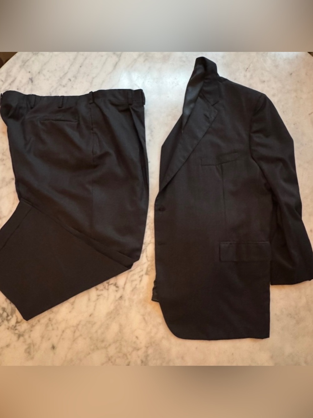 Oxxford Charcoal Suit. 52R